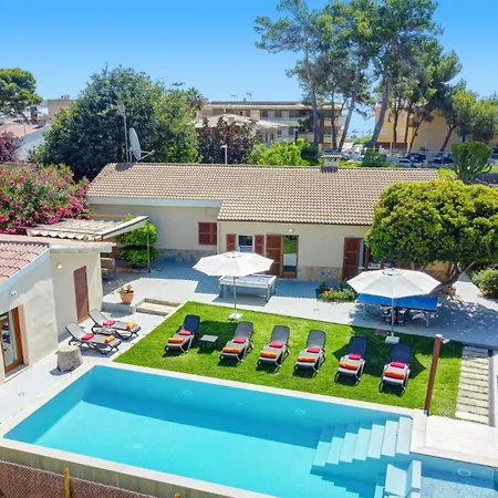 Villa Oms By
